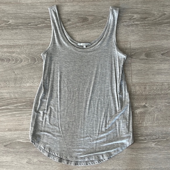 NWOT Emma’s Closet Tank Top - Picture 2 of 2